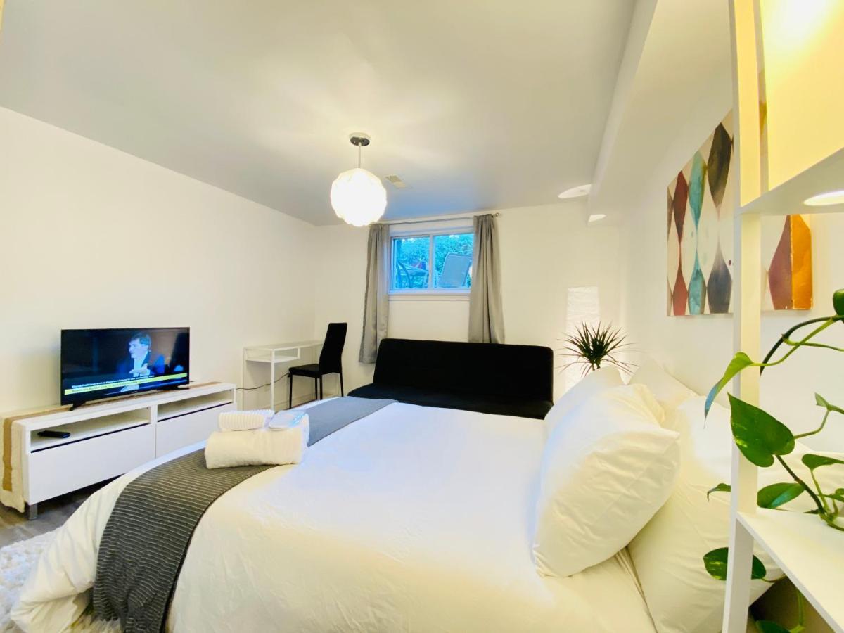 Toronto Bed & Breakfast - Free Parking Exterior foto