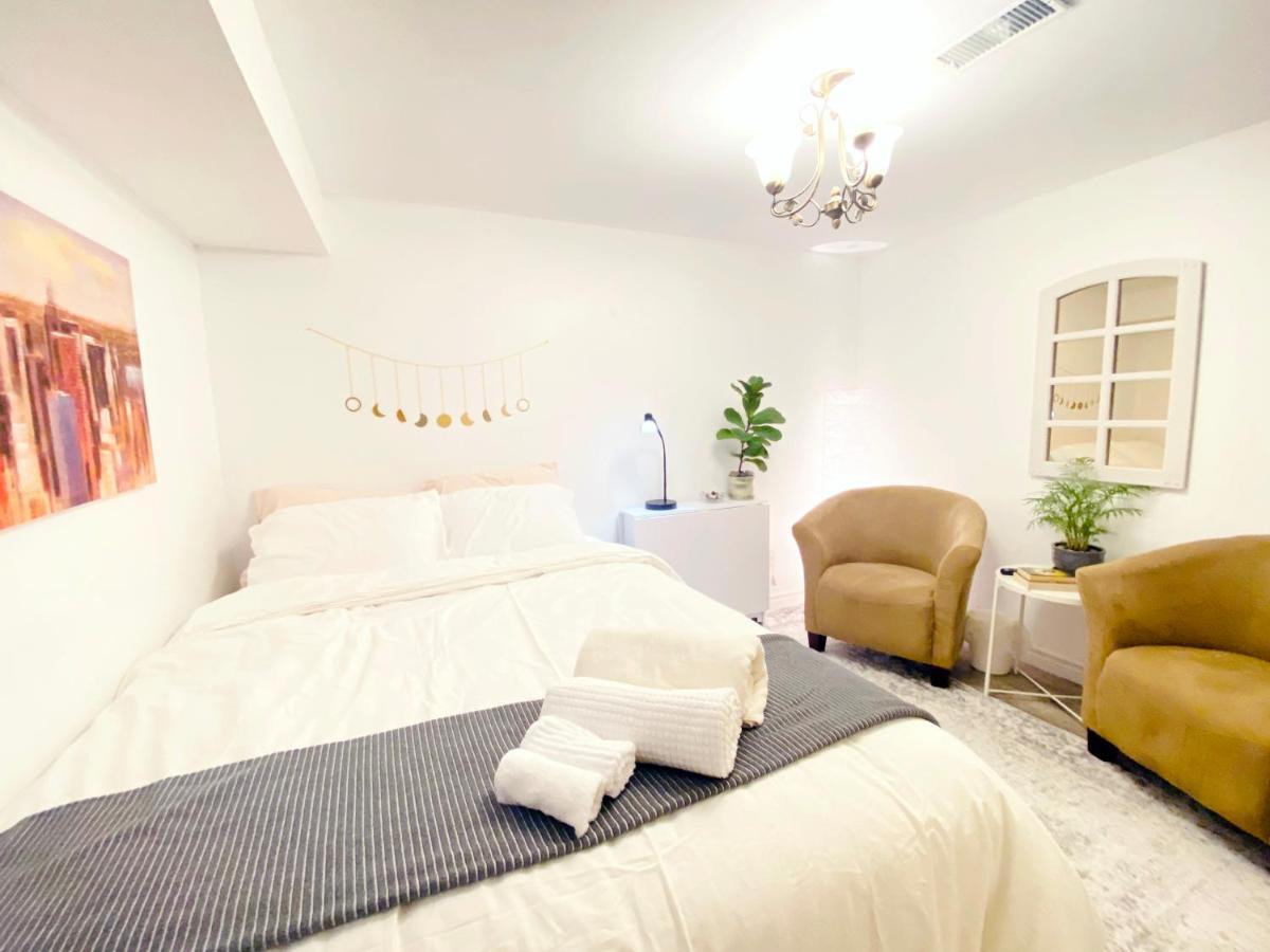 Toronto Bed & Breakfast - Free Parking Exterior foto